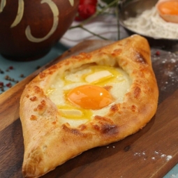 Хачапури по-аджарски